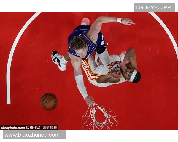 老鹰与奇才激战正酣腾讯直播全程呈现精彩瞬间与赛场分析